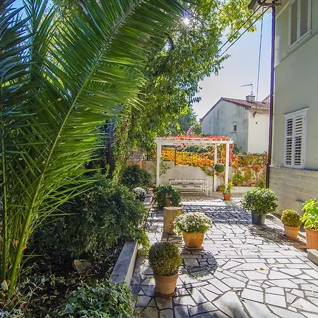 Апартаменты Martinis *