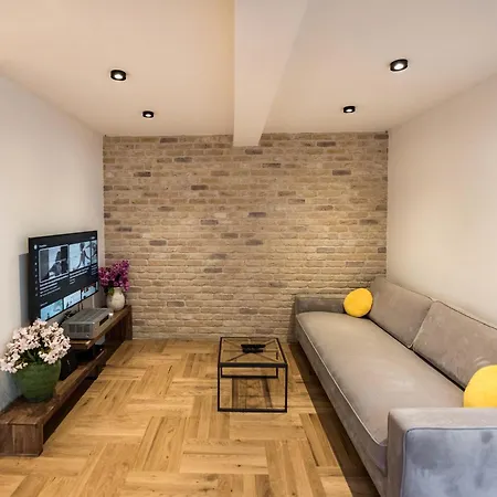 马提尼别墅公寓 *